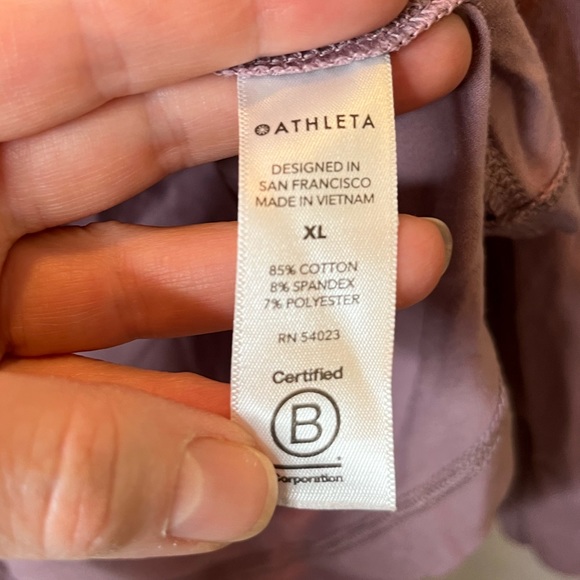 HP 🎉 Athleta long sleeved top - Picture 4 of 5